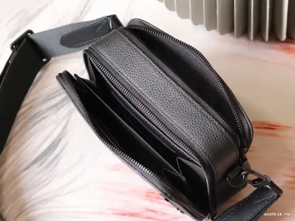 WIS Wearable VUITTON Wallet LOUIS Alpha 0425